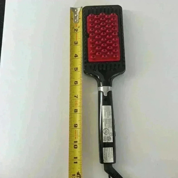 Hollywood  Straigtener Brush - Picture 6 of 9